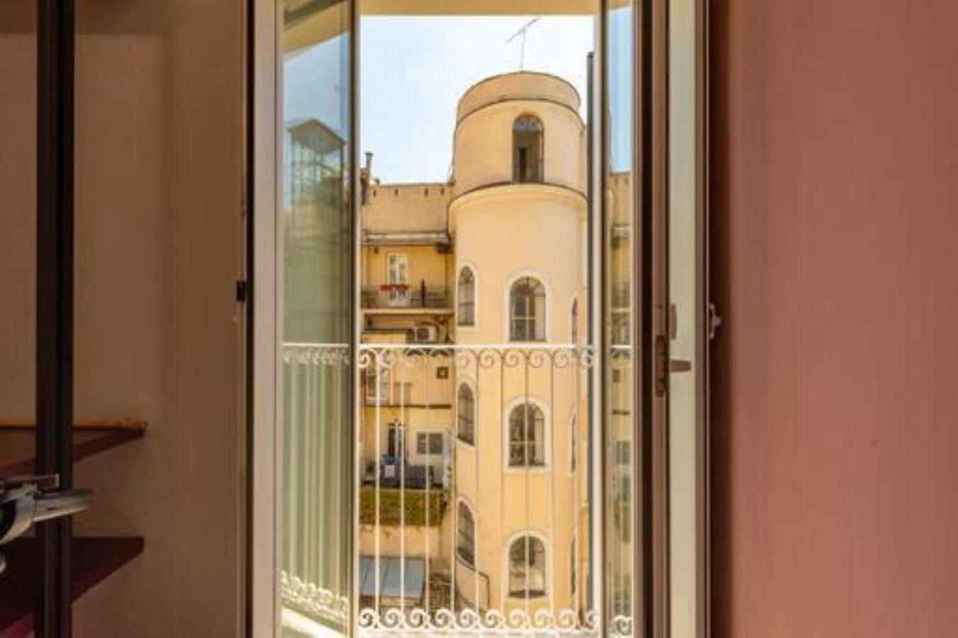 Heavenly Trevi Luxury Holiday home *